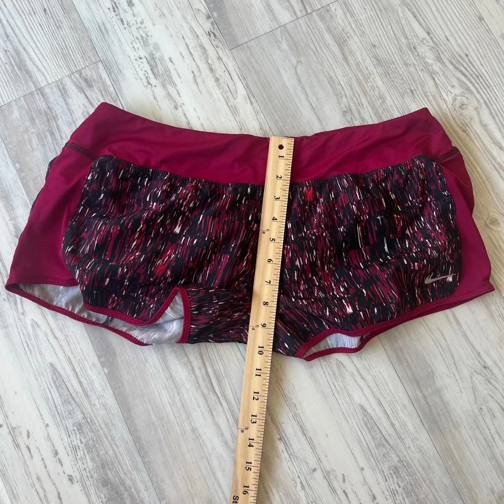 Nike Dri-FIT Womens XL Running Shorts Burgundy Red Abstract Print‎ 799772-620